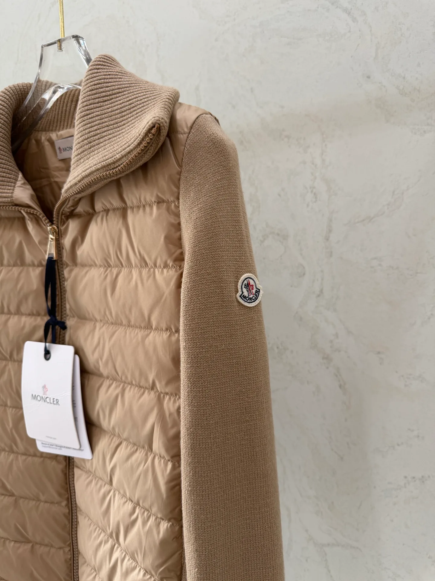Куртки И Пуховики Женские Moncler 17918879