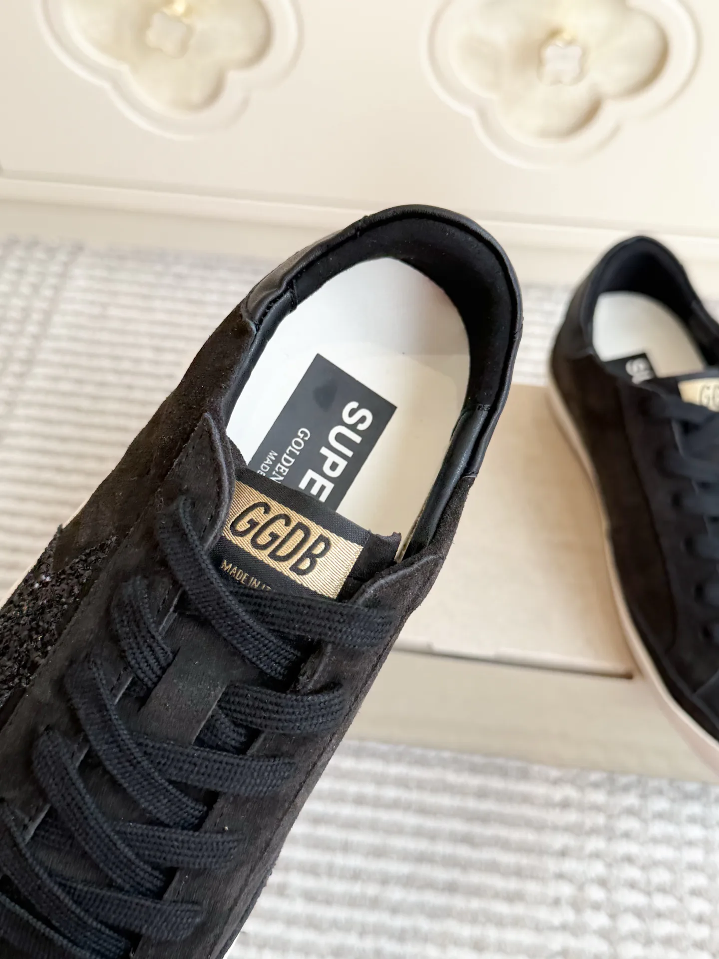 Кроссовки Женские Golden Goose 18360501