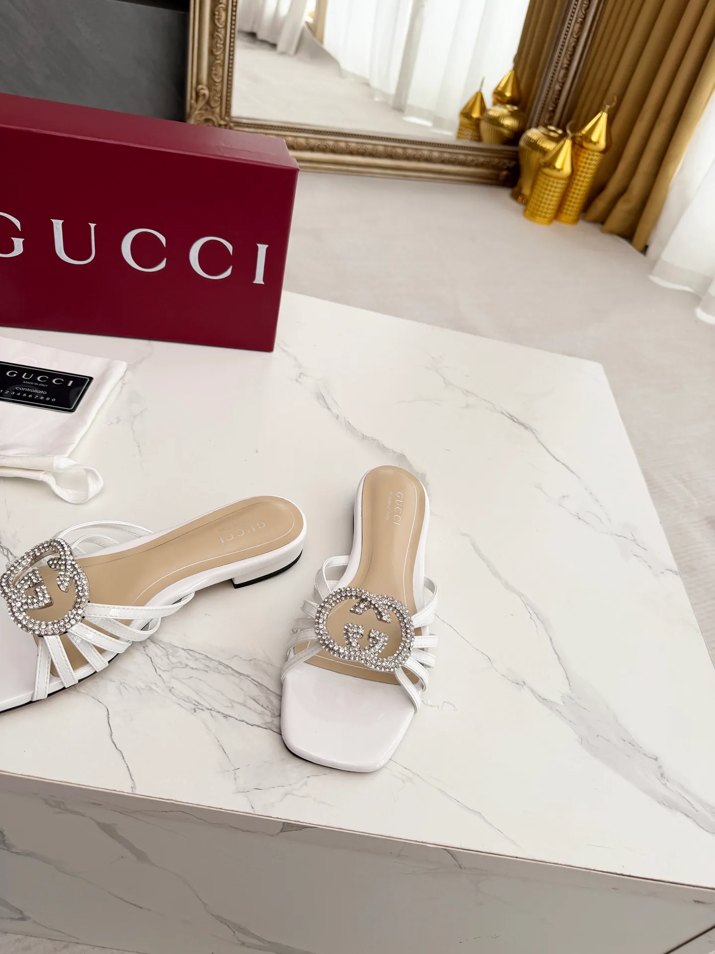 Шлепанцы Женские Gucci 556088