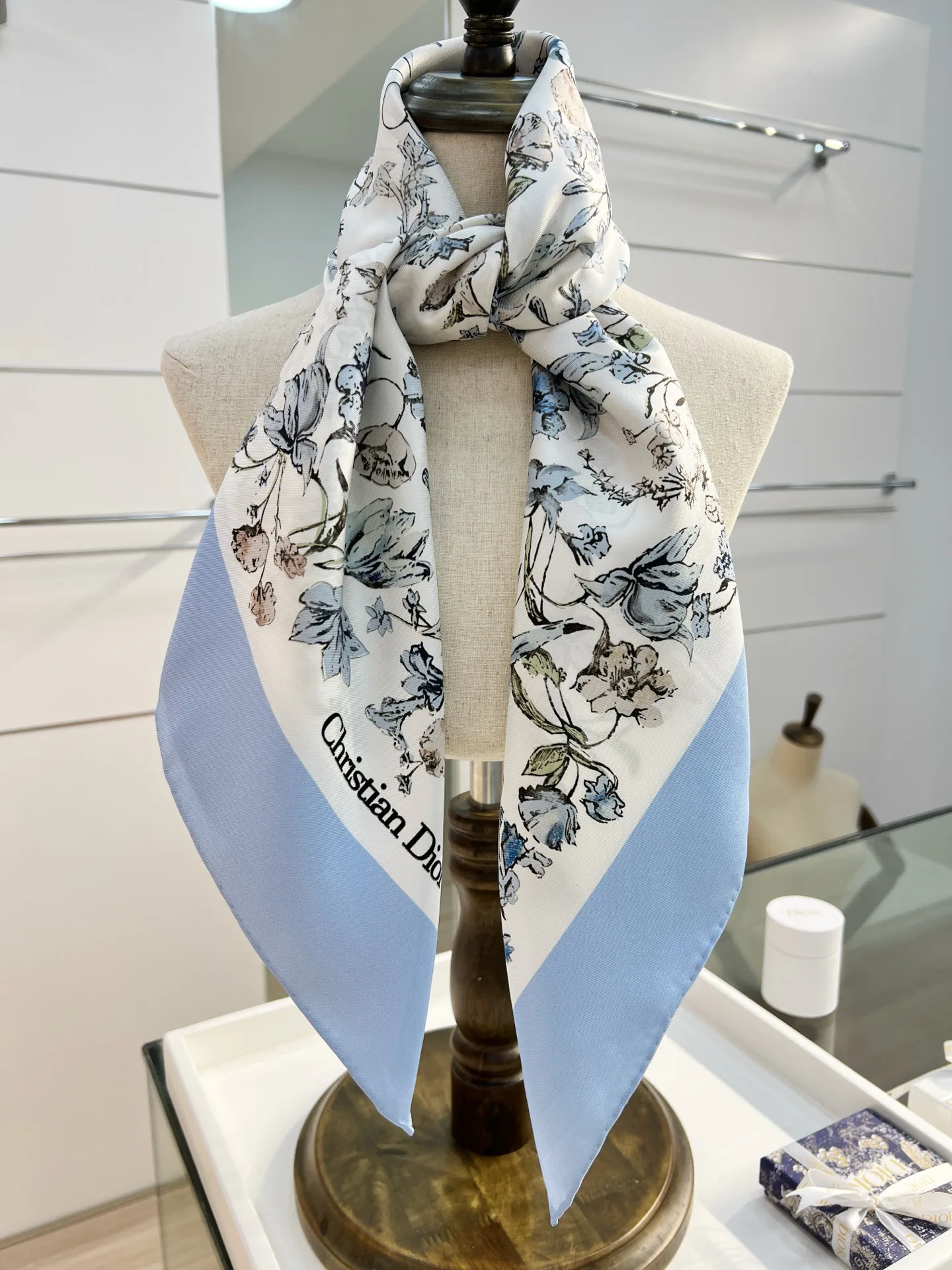 Шарфы Christian Dior 523791