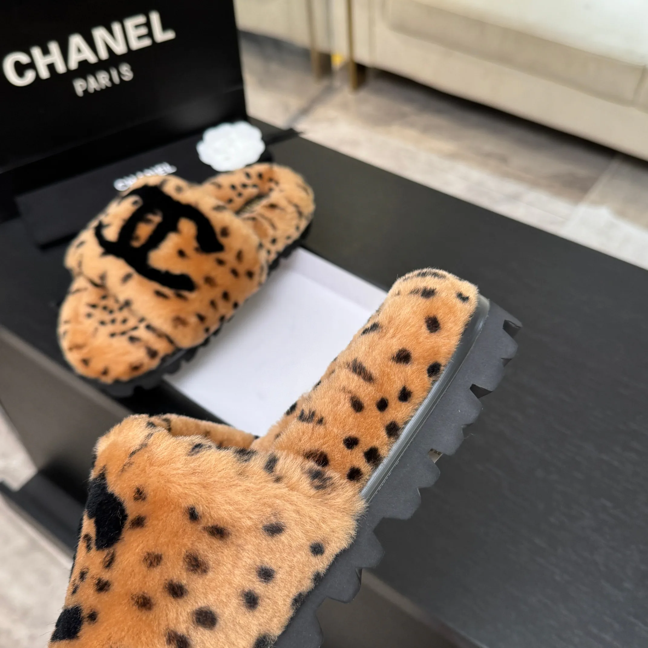 Тапочки Женские Chanel 18062750