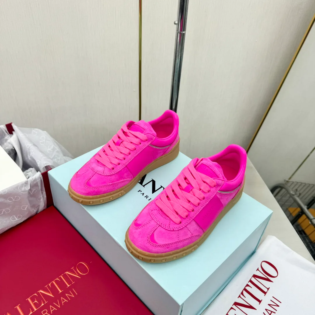 Кроссовки Женские Valentino 17955029