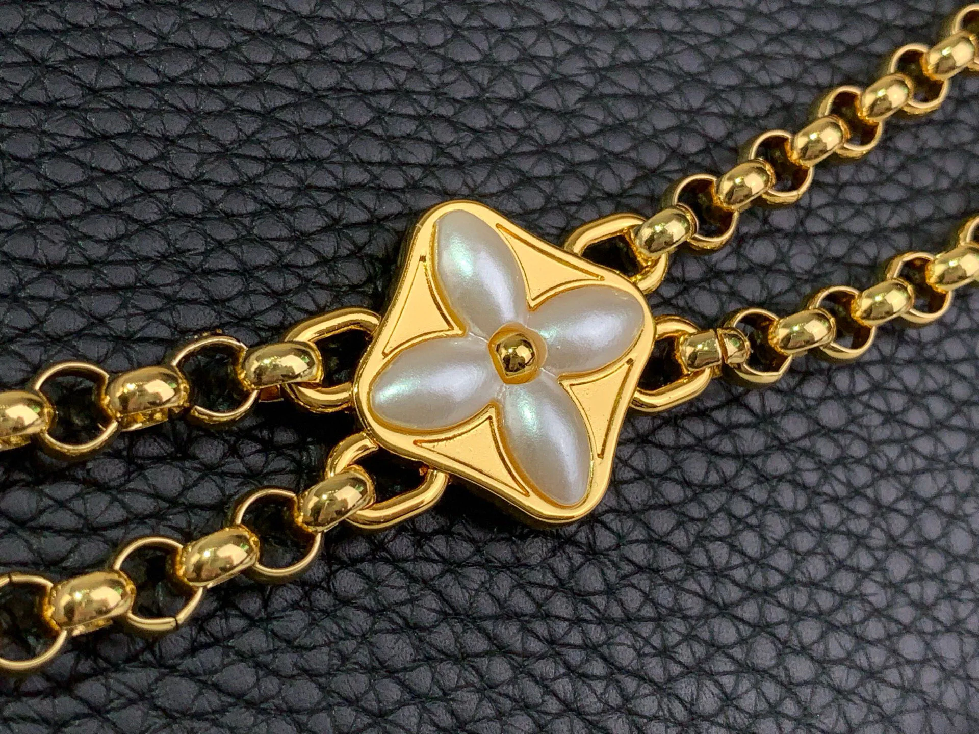 Сумки На Ремне Женские Louis Vuitton 111918