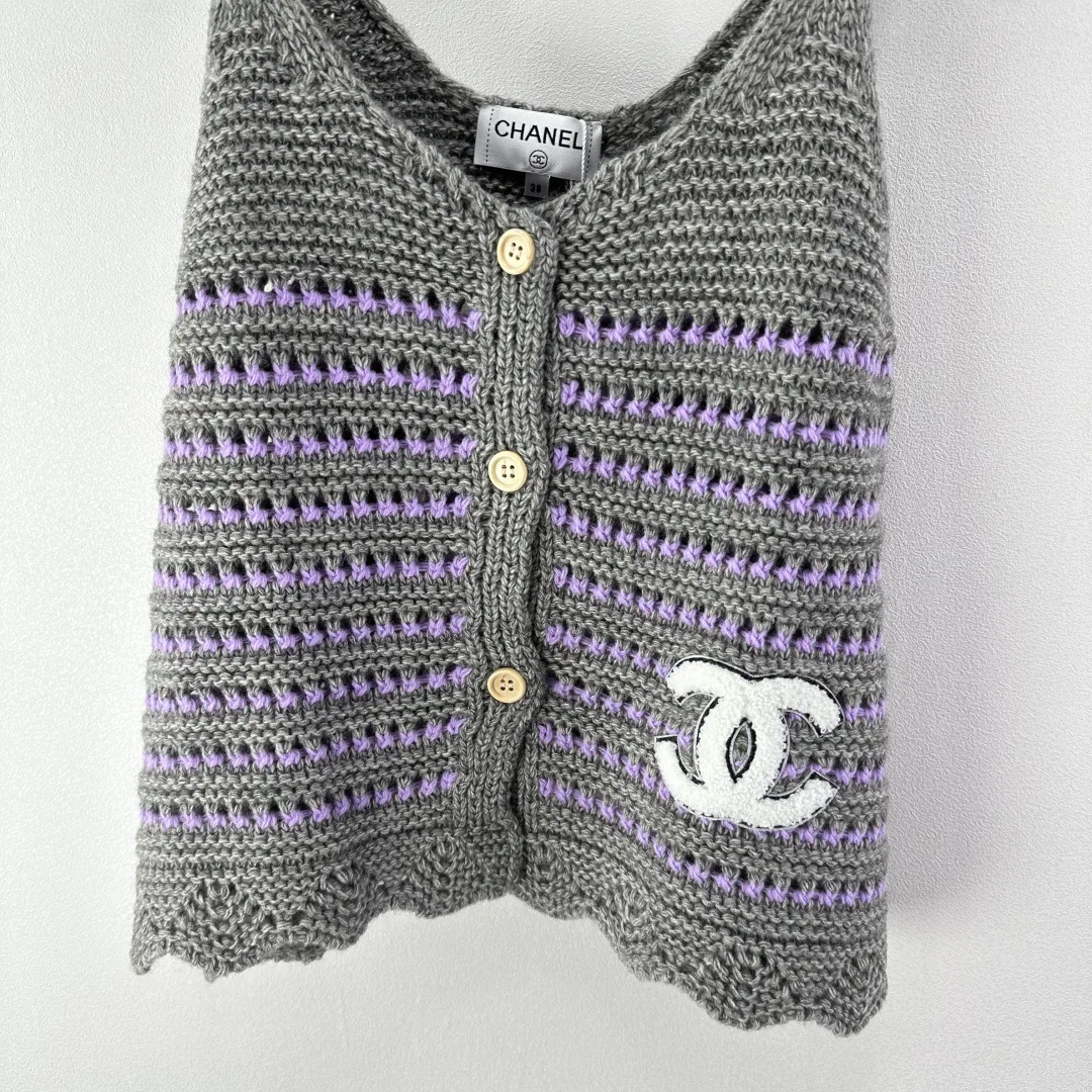 Жилеты Женские Chanel 11455136