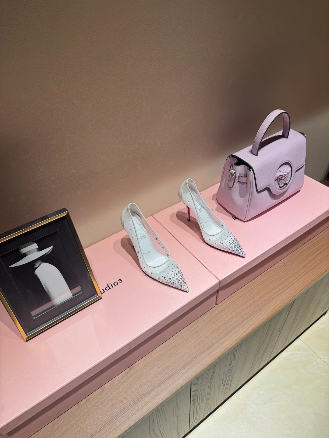 Туфли Женские Christian Louboutin 5737576