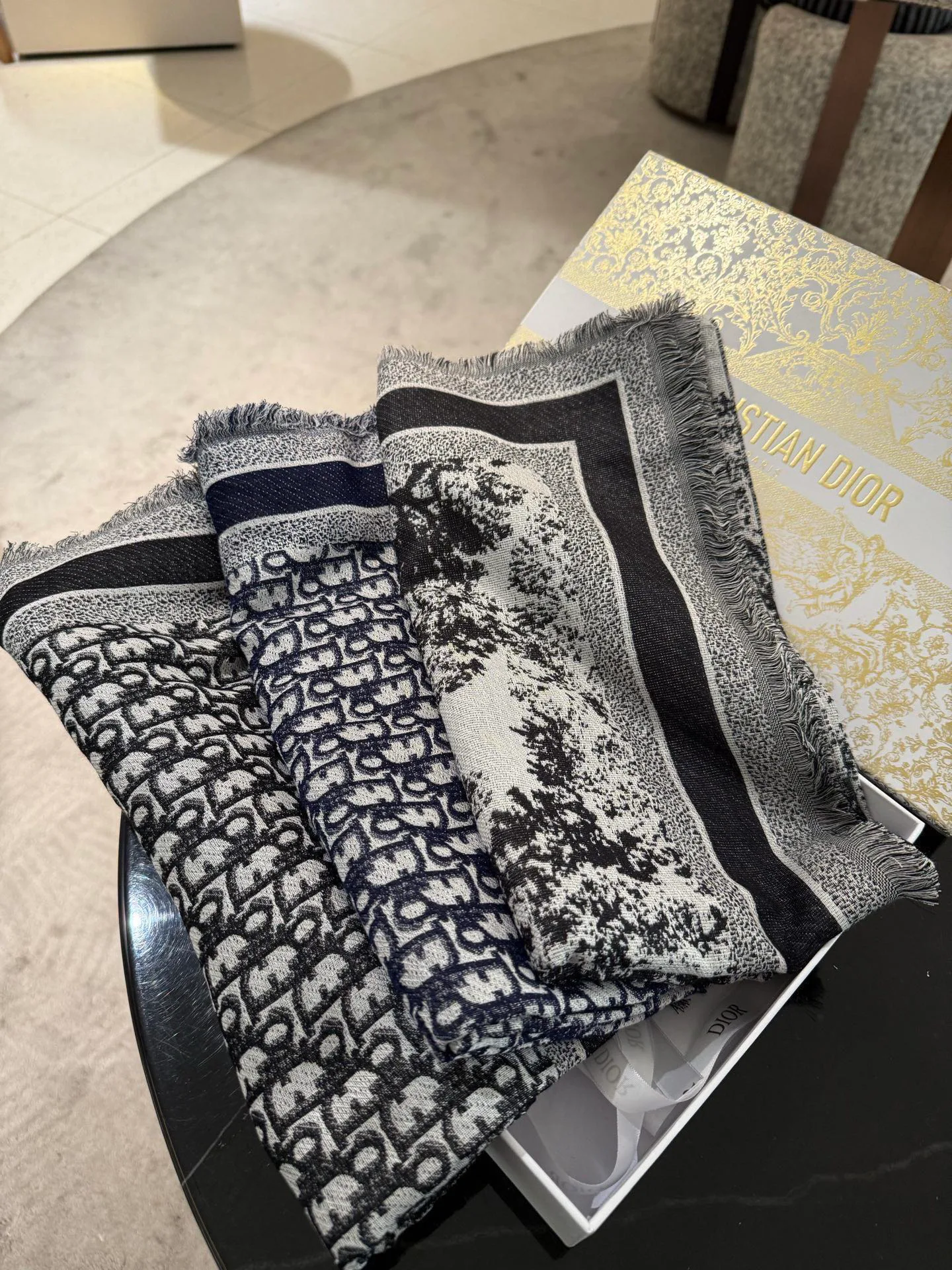 Шарфы Christian Dior 17810479