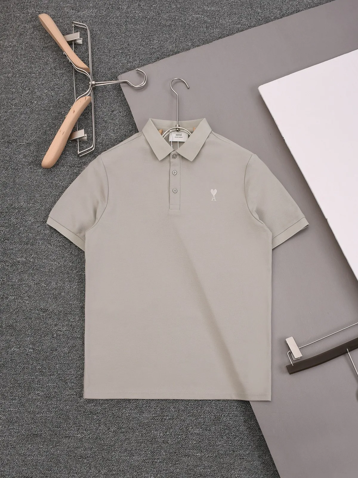 Футболки Женские Ami Paris 35145