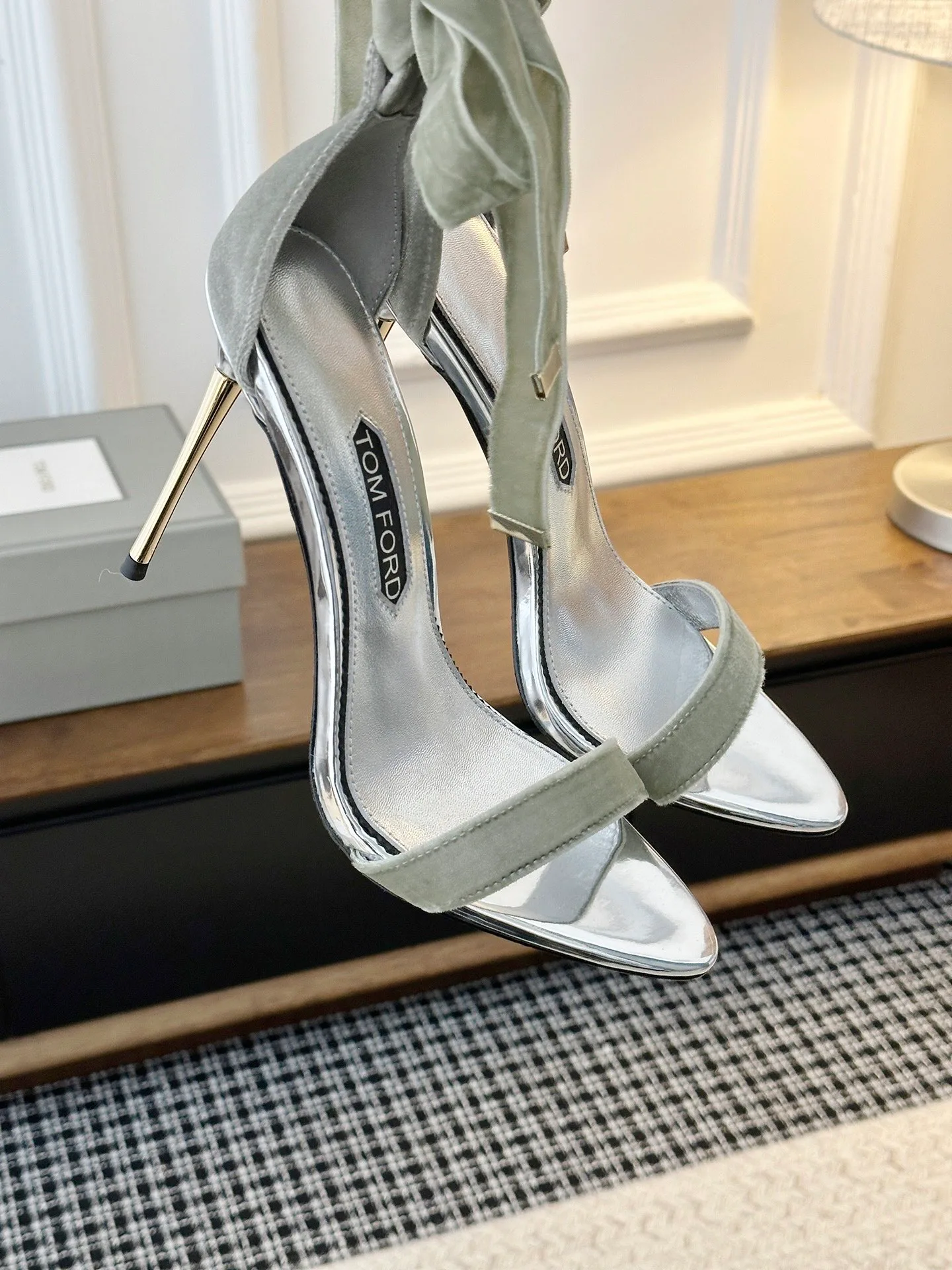 Босоножки Женские Tom Ford 11416249