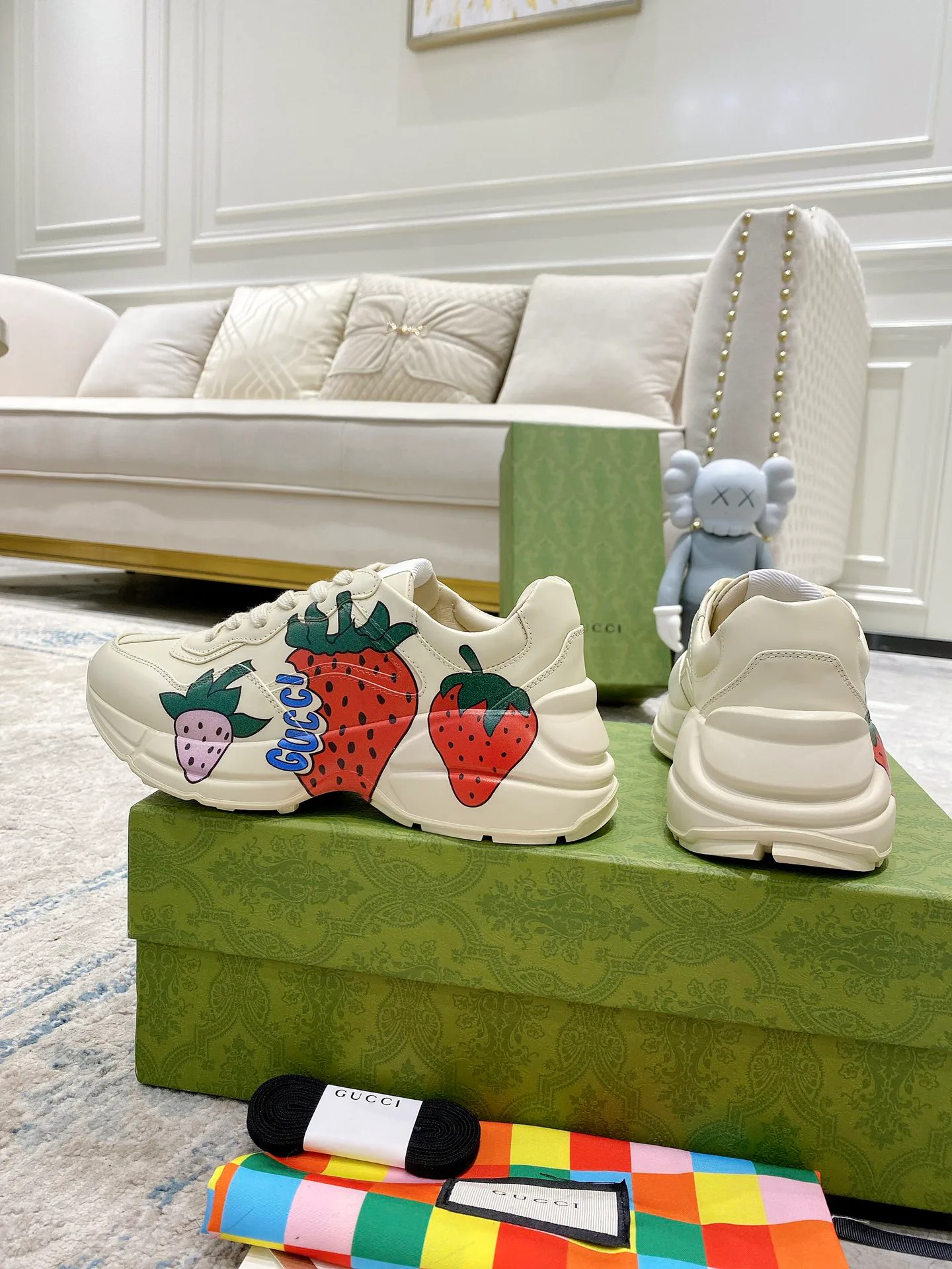 Кроссовки Женские Gucci 375832