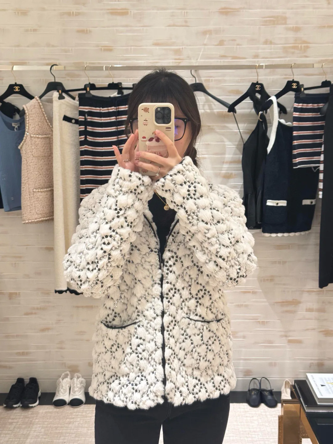 Куртки И Пуховики Женские Chanel 1286894