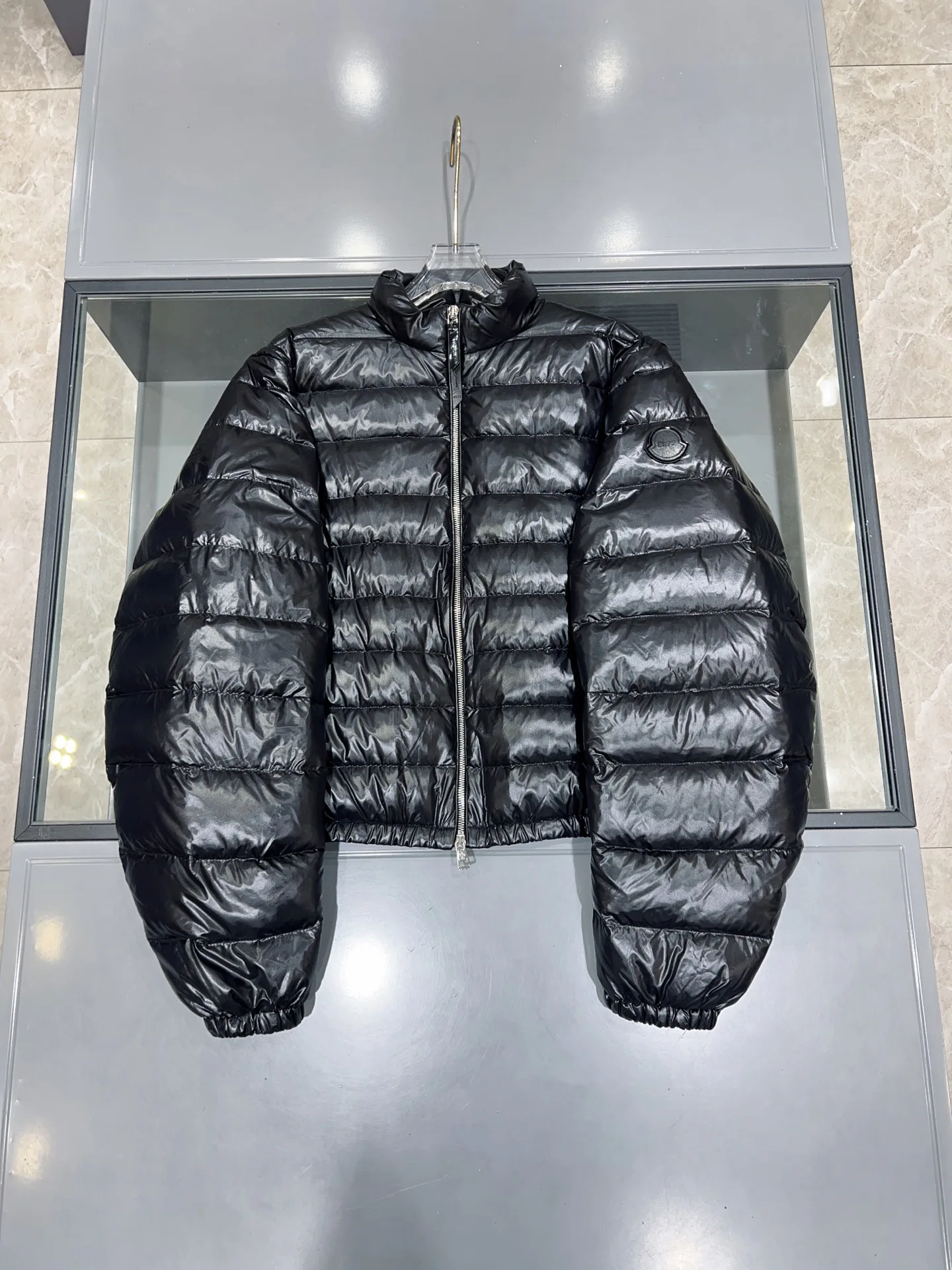 Куртки И Пуховики Мужские Moncler 17915022