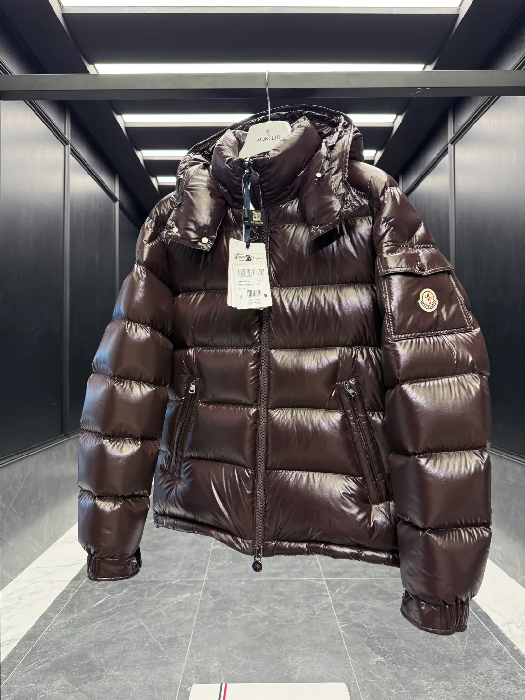 Куртки И Пуховики Мужские Moncler 4848779