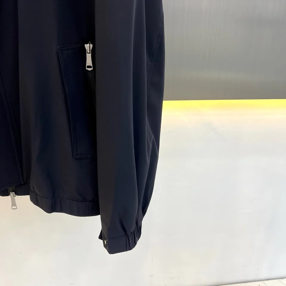 Куртки И Пуховики Женские Gucci 18416750