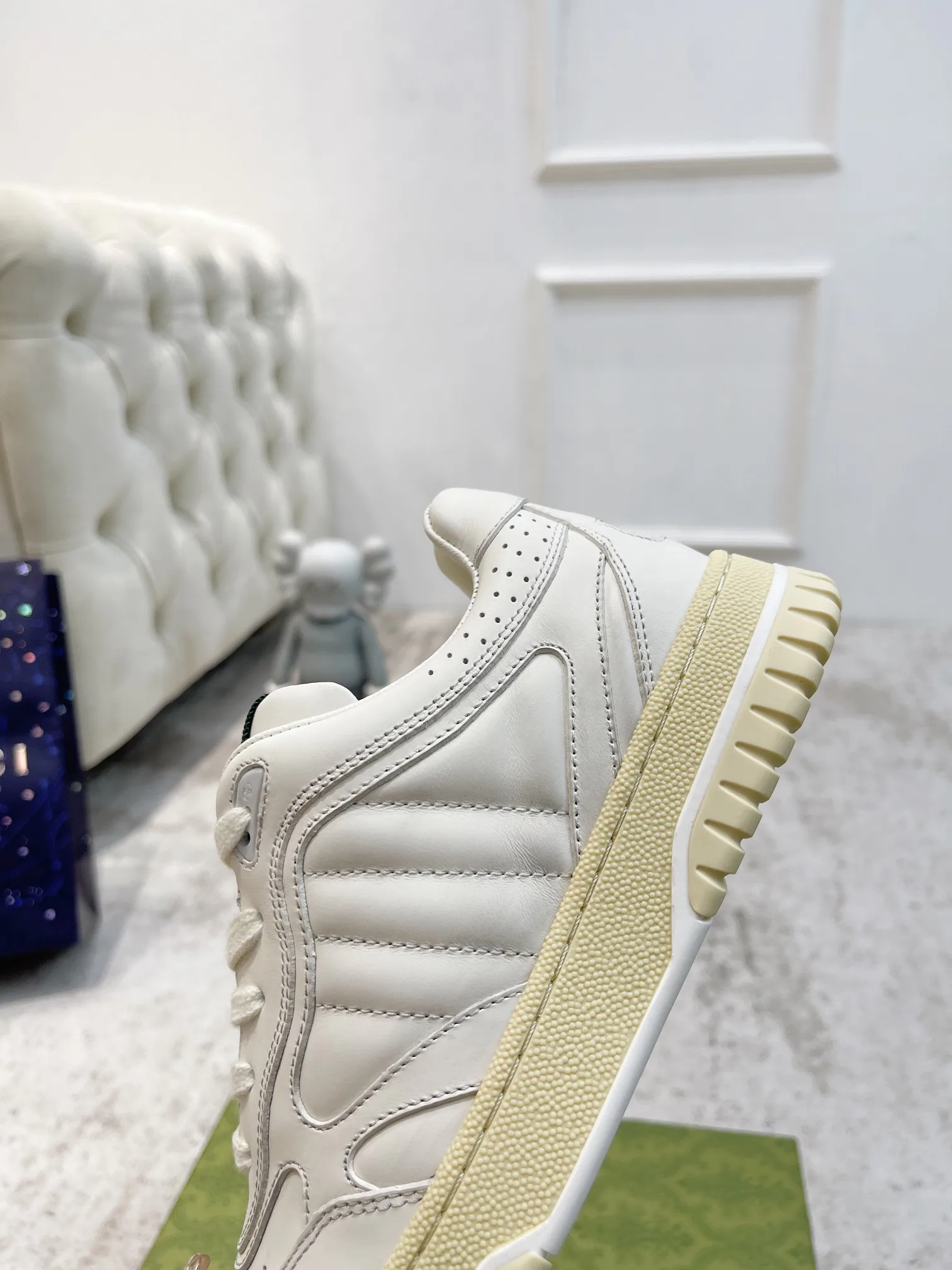 Кроссовки Женские Gucci 944904