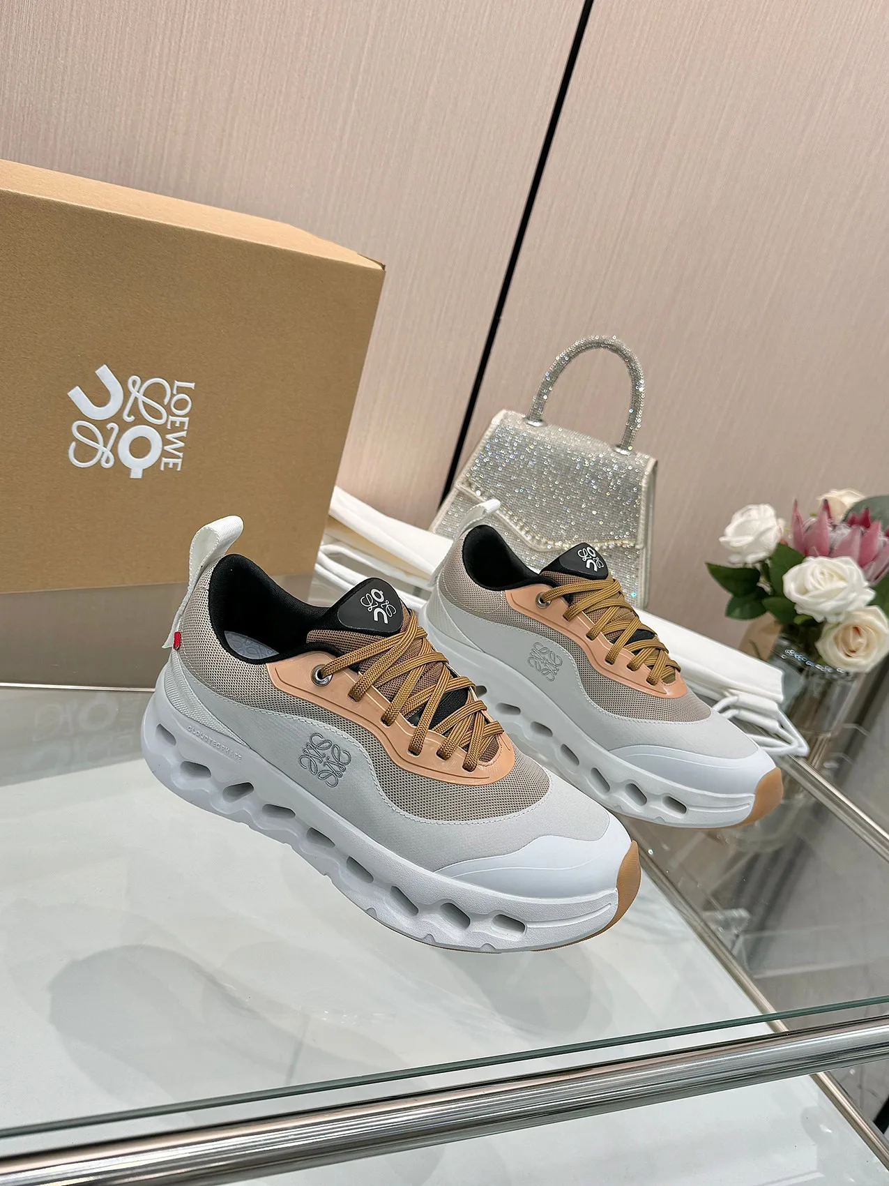 Кроссовки Женские Loewe 16936894