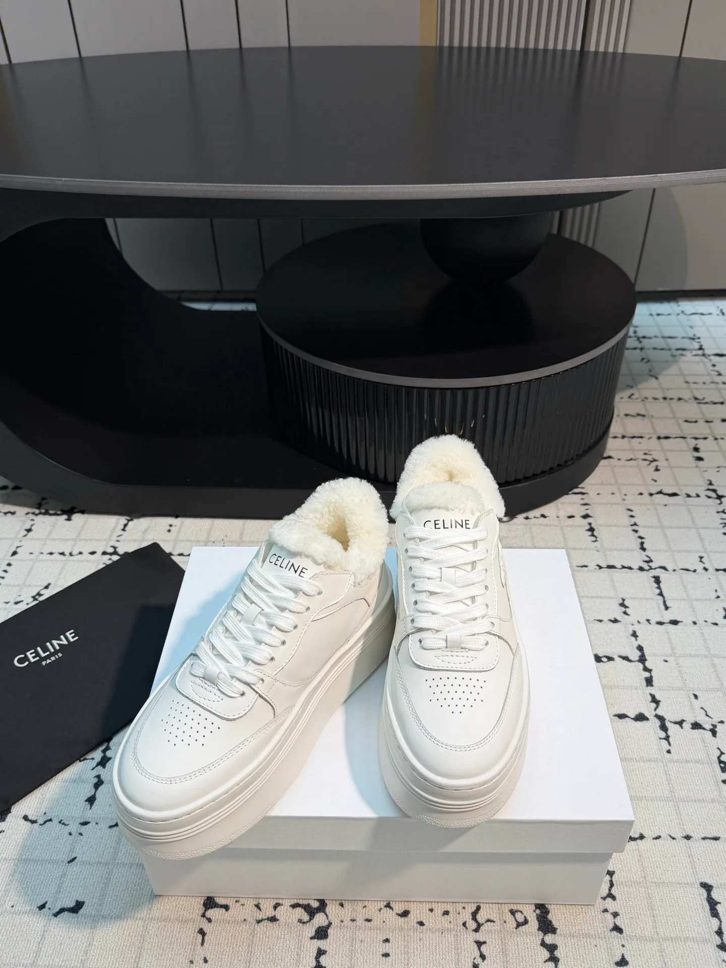 Кроссовки Женские Celine 18547326