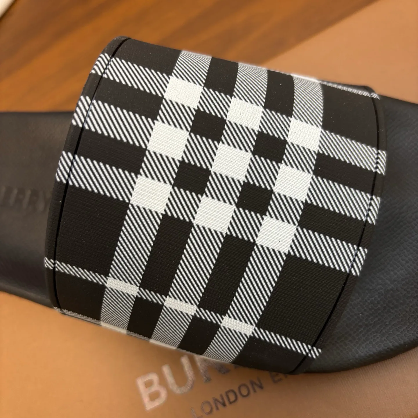 Шлепанцы Женские Burberry 587976