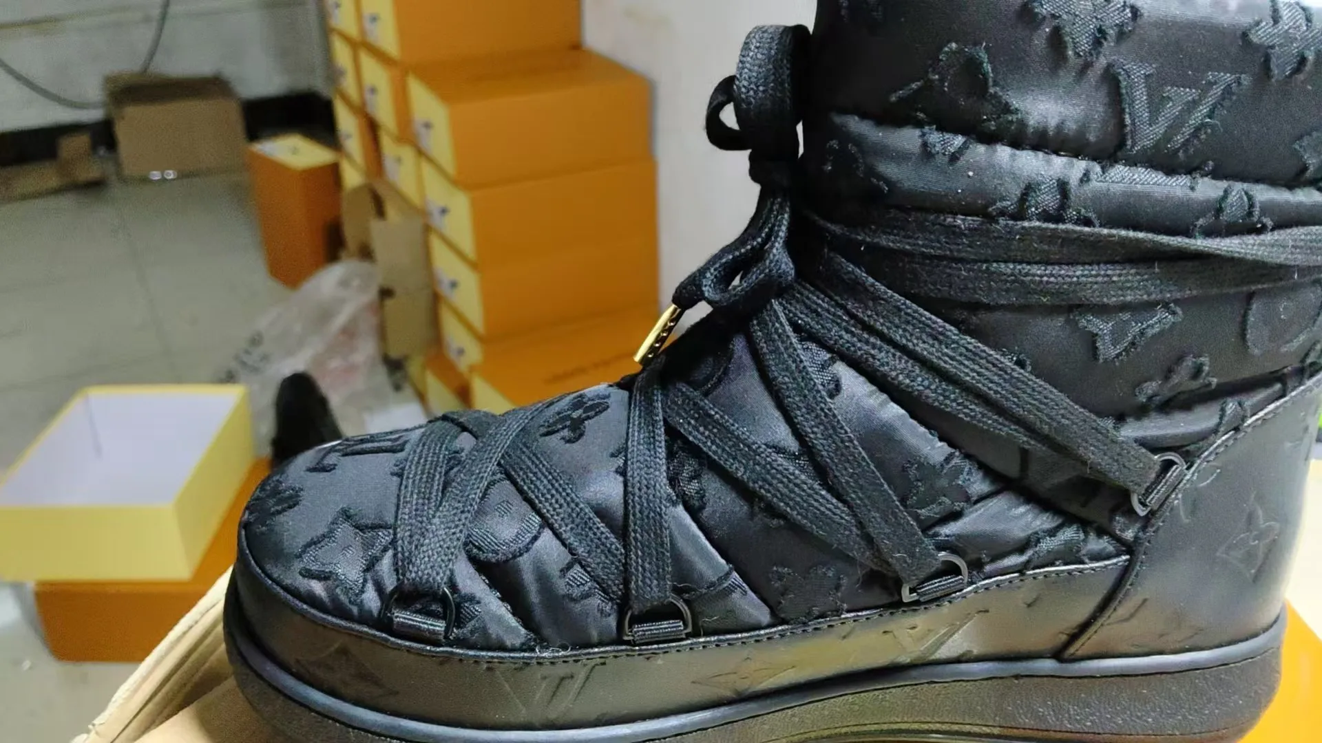 Угги Женские Louis Vuitton 1284616