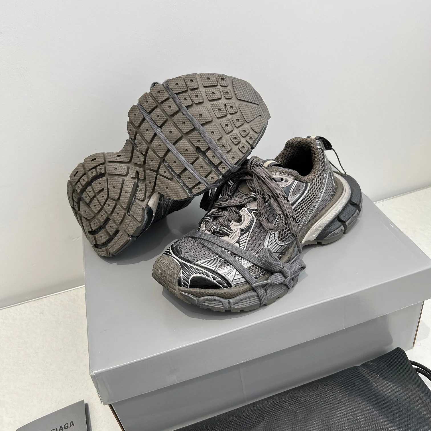 Кроссовки Женские Balenciaga 15255