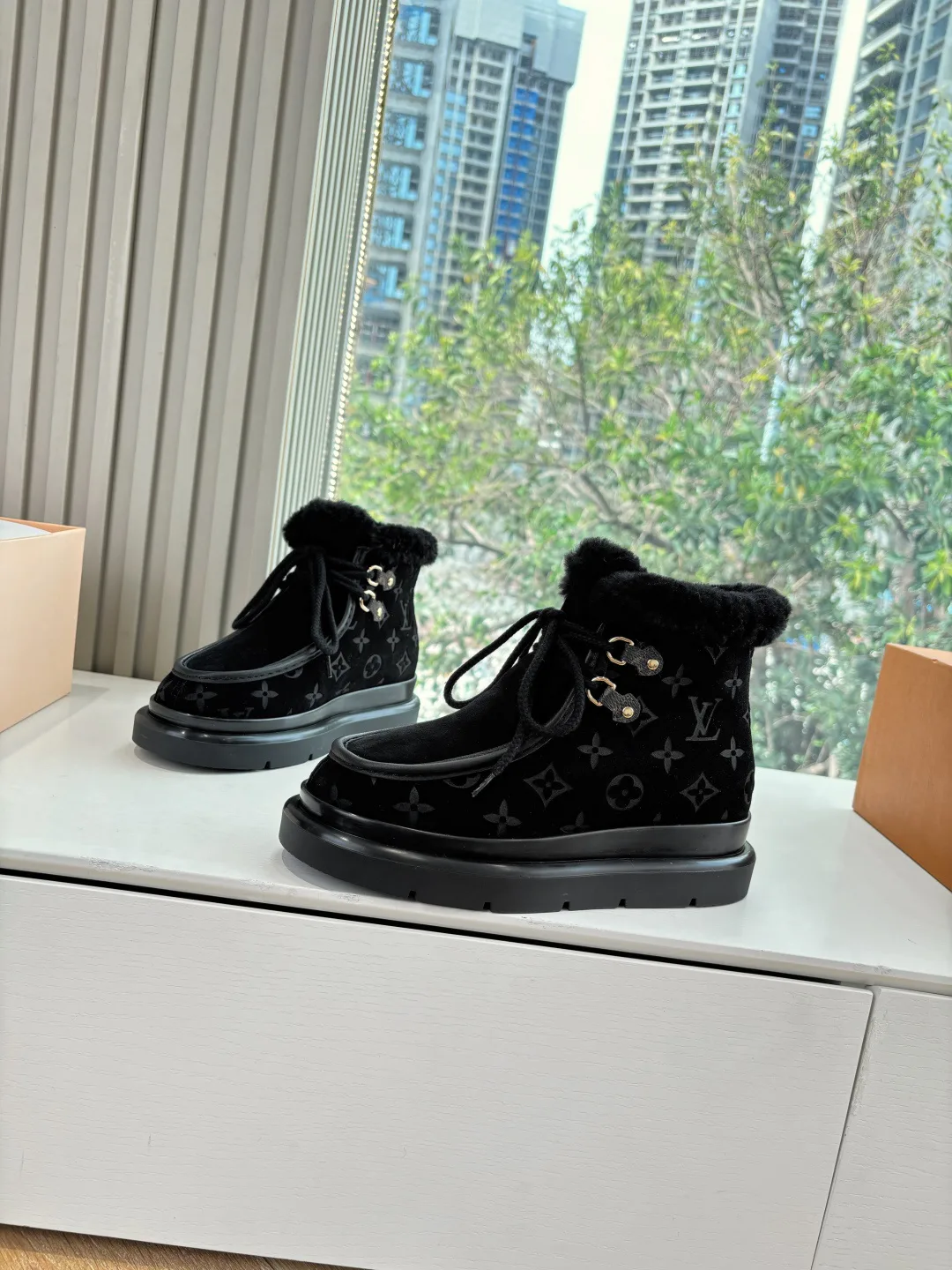 Угги Женские Louis Vuitton 1260310