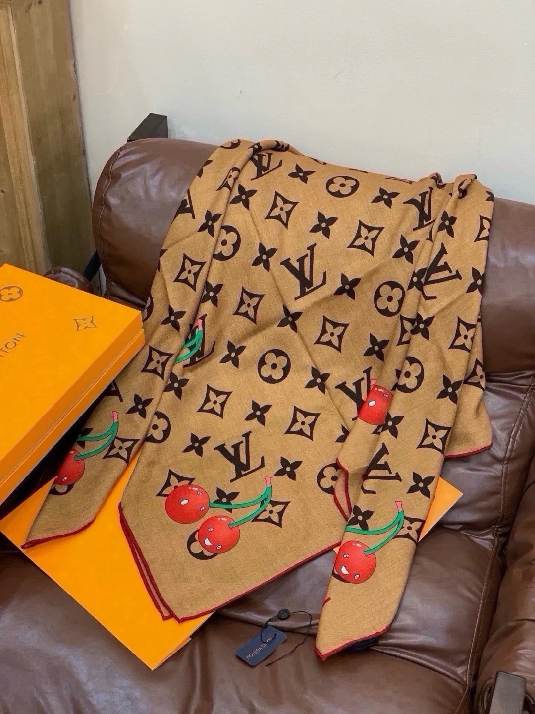 Шарфы Louis Vuitton 17901368
