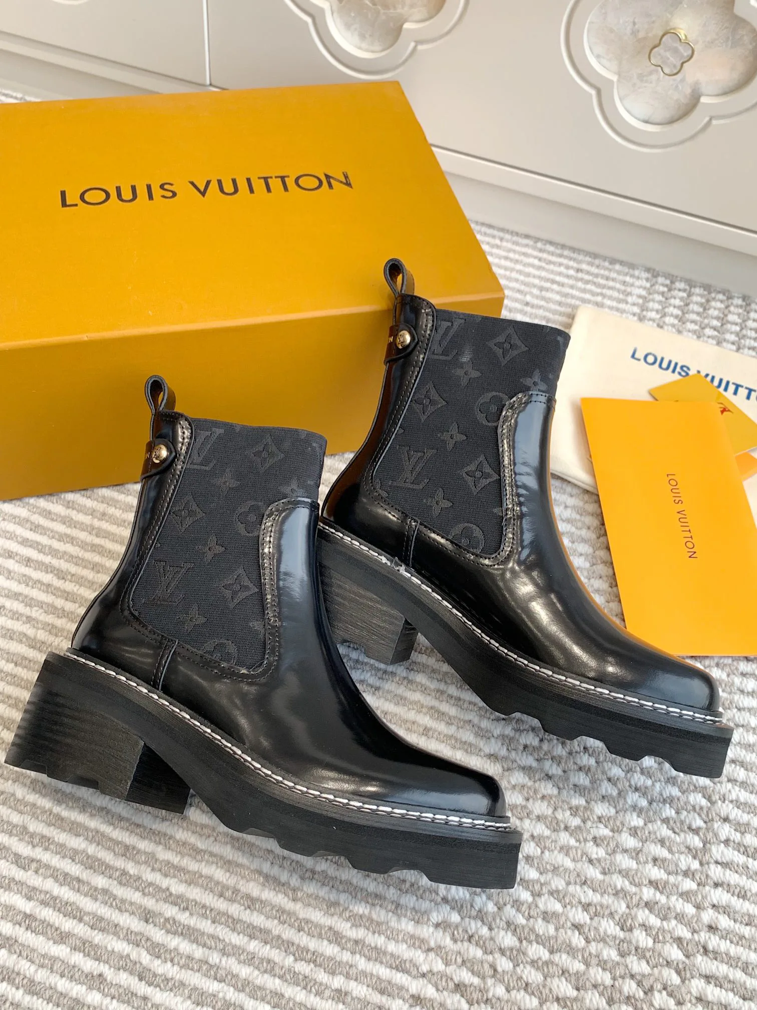 Ботинки Женские Louis Vuitton 1595767