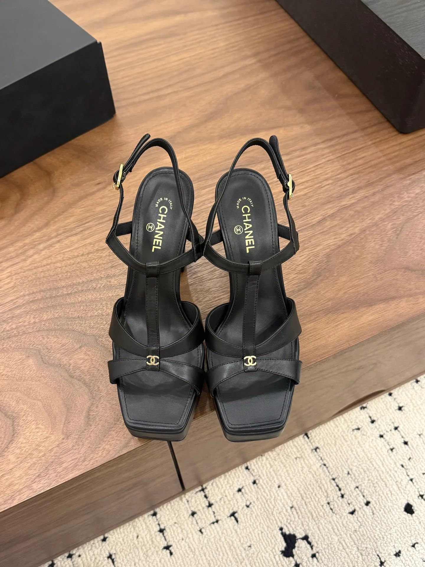 Босоножки Женские Chanel 12399455