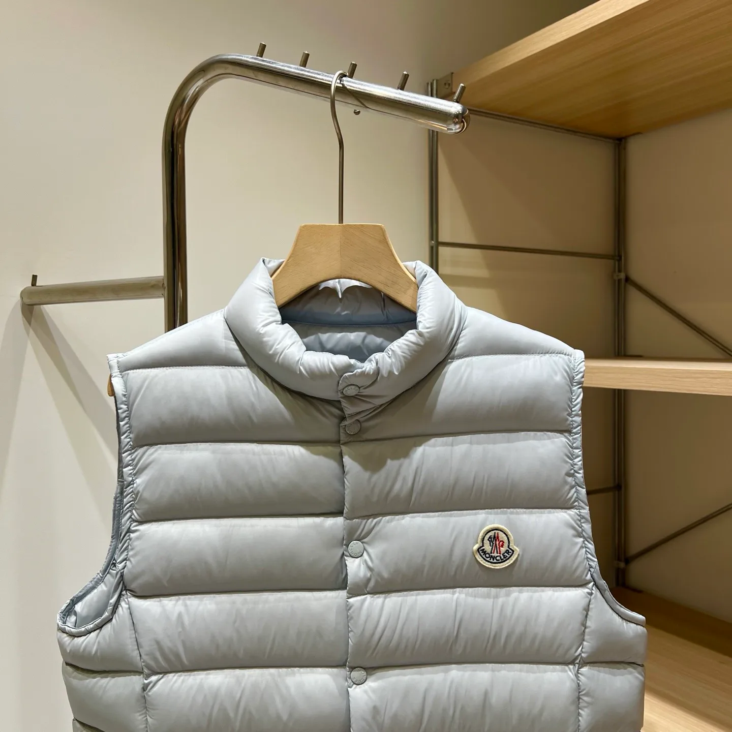 Жилеты Женские Moncler 18110908