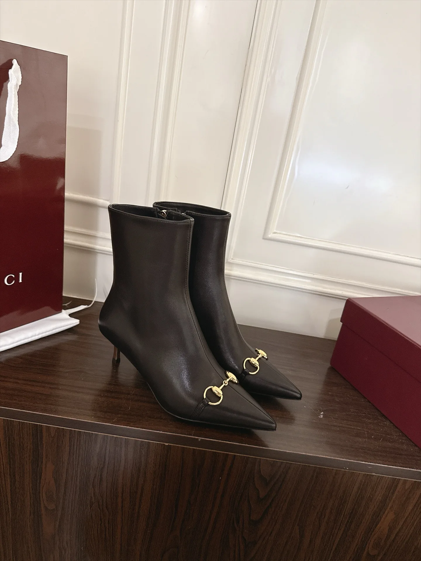 Ботильоны Женские Gucci 18143123