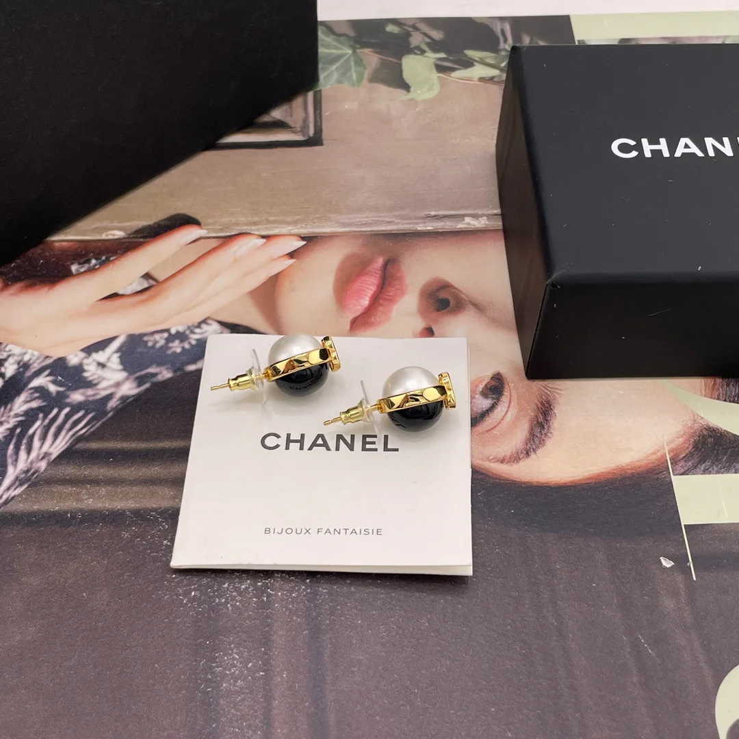 Бижутерия Chanel 11104697