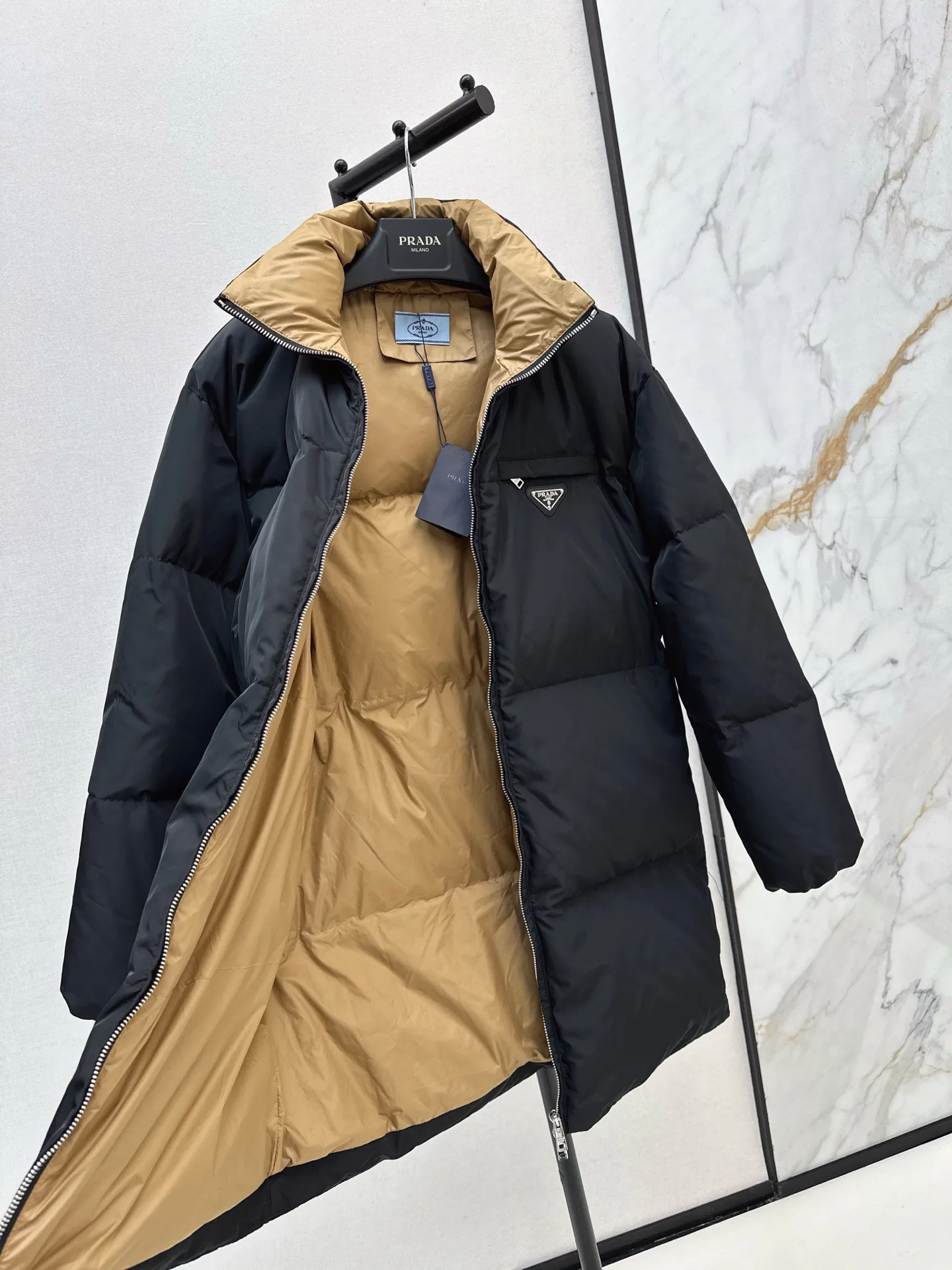Куртки И Пуховики Женские Prada 19323471
