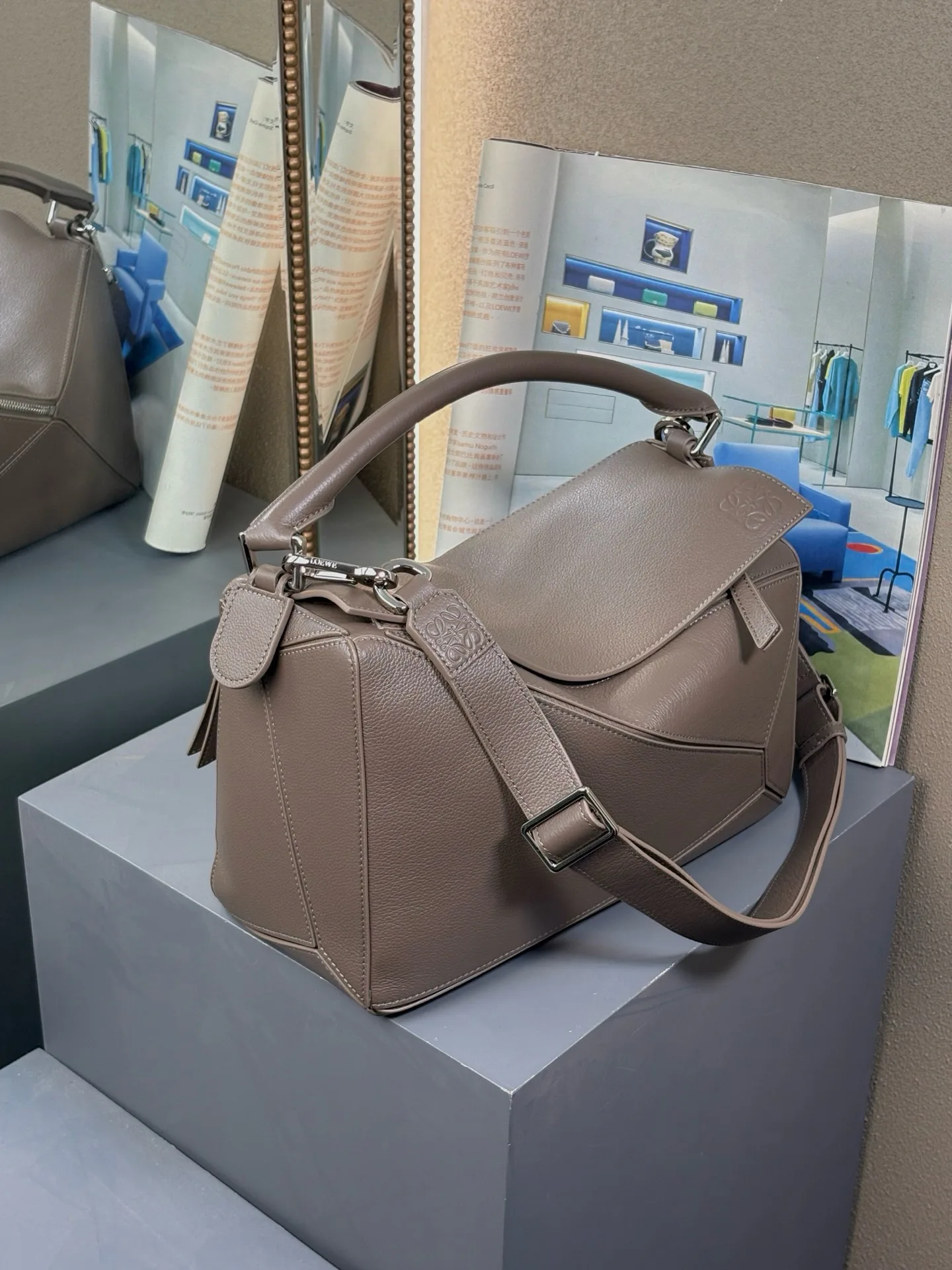 Классические Сумки Женские Loewe 161787