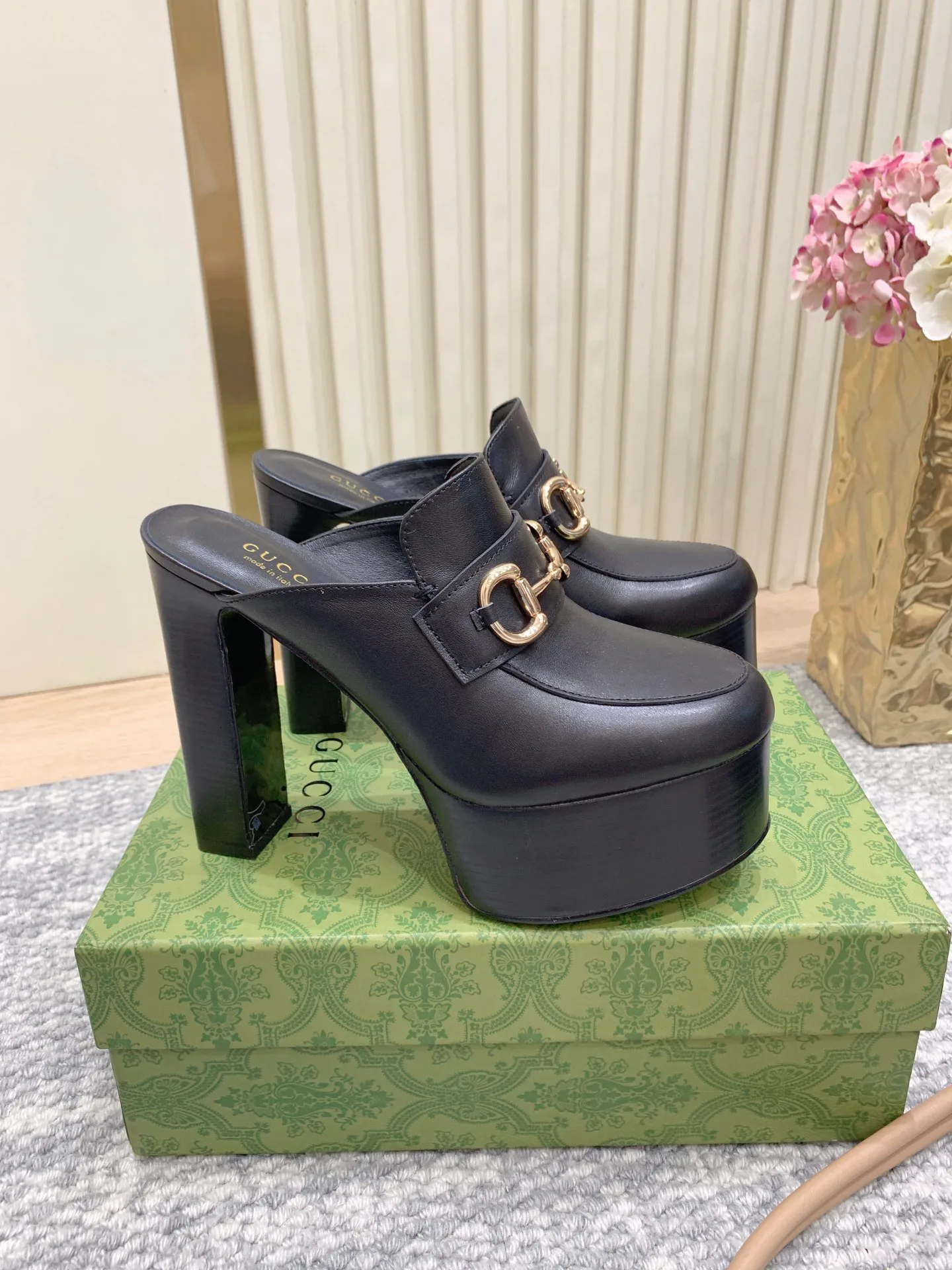 Туфли Женские Gucci 689967