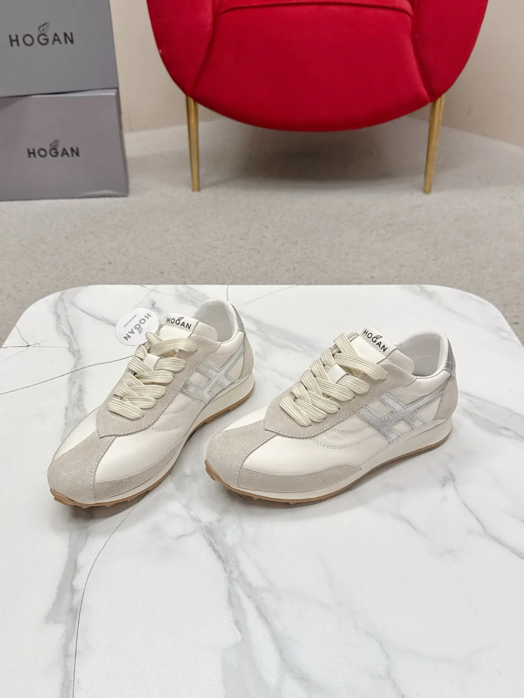 Кроссовки Женские Hogan 13077338