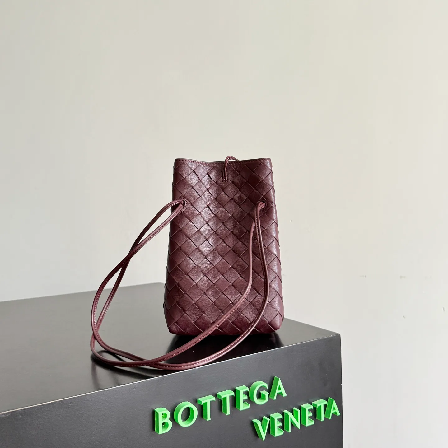 Сумки На Ремне Женские Bottega Veneta 17533317