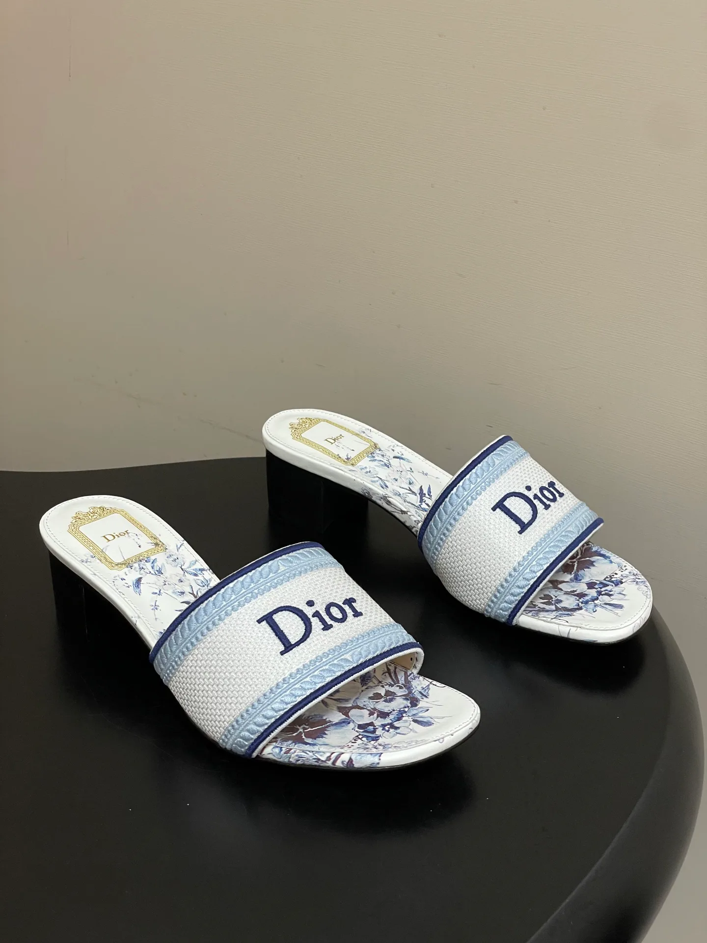 Сандалии Женские Christian Dior 12755674