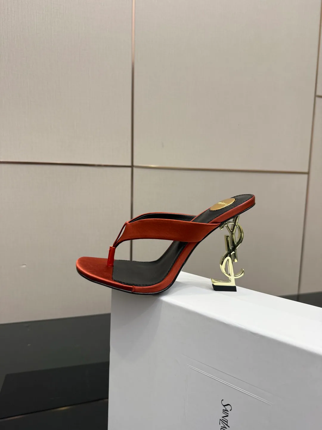 Босоножки Женские Saint Laurent 9632689