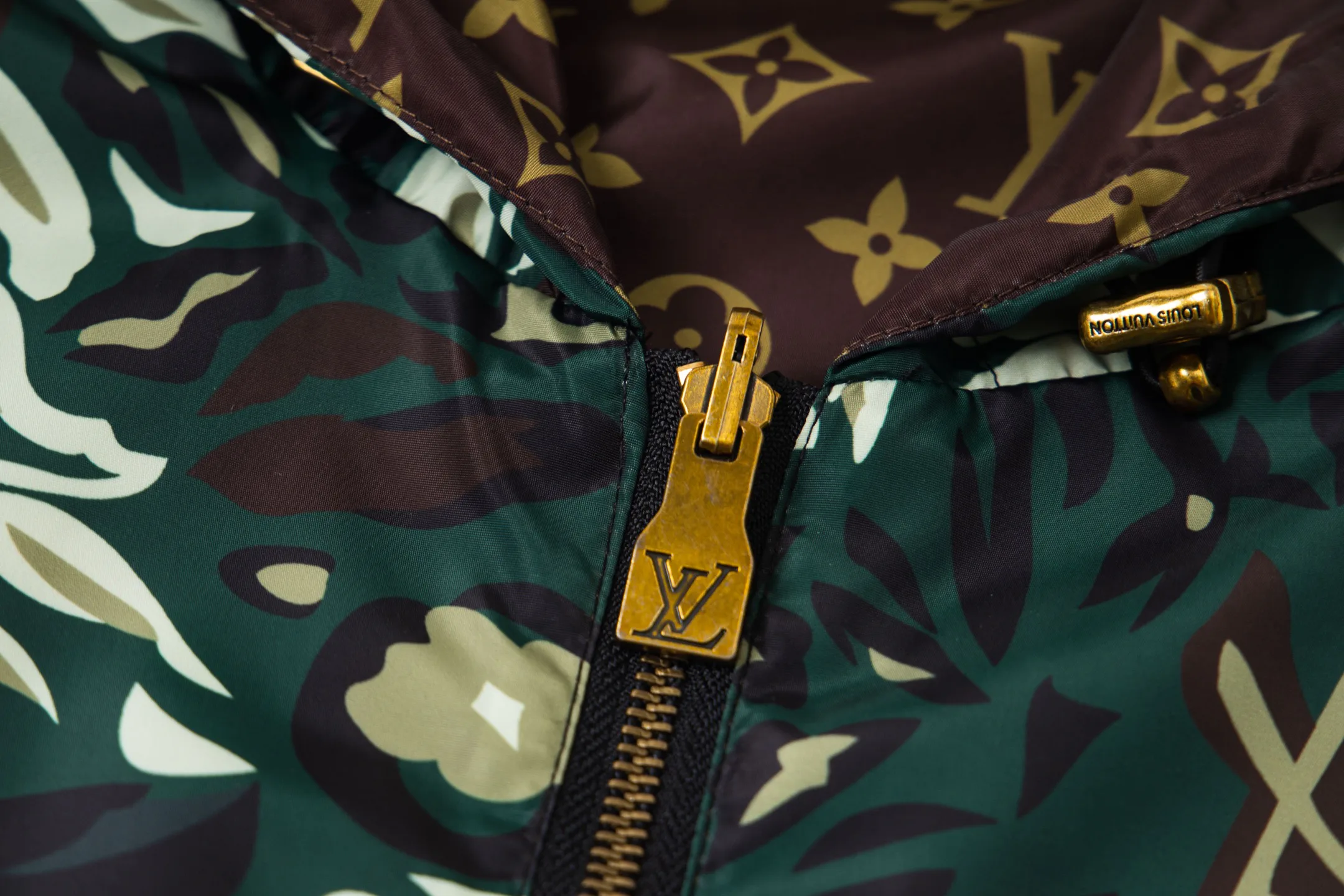 Куртки И Пуховики Женские Louis Vuitton 790037