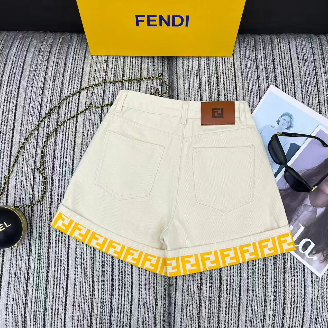 Шорты Женские Fendi 12945586