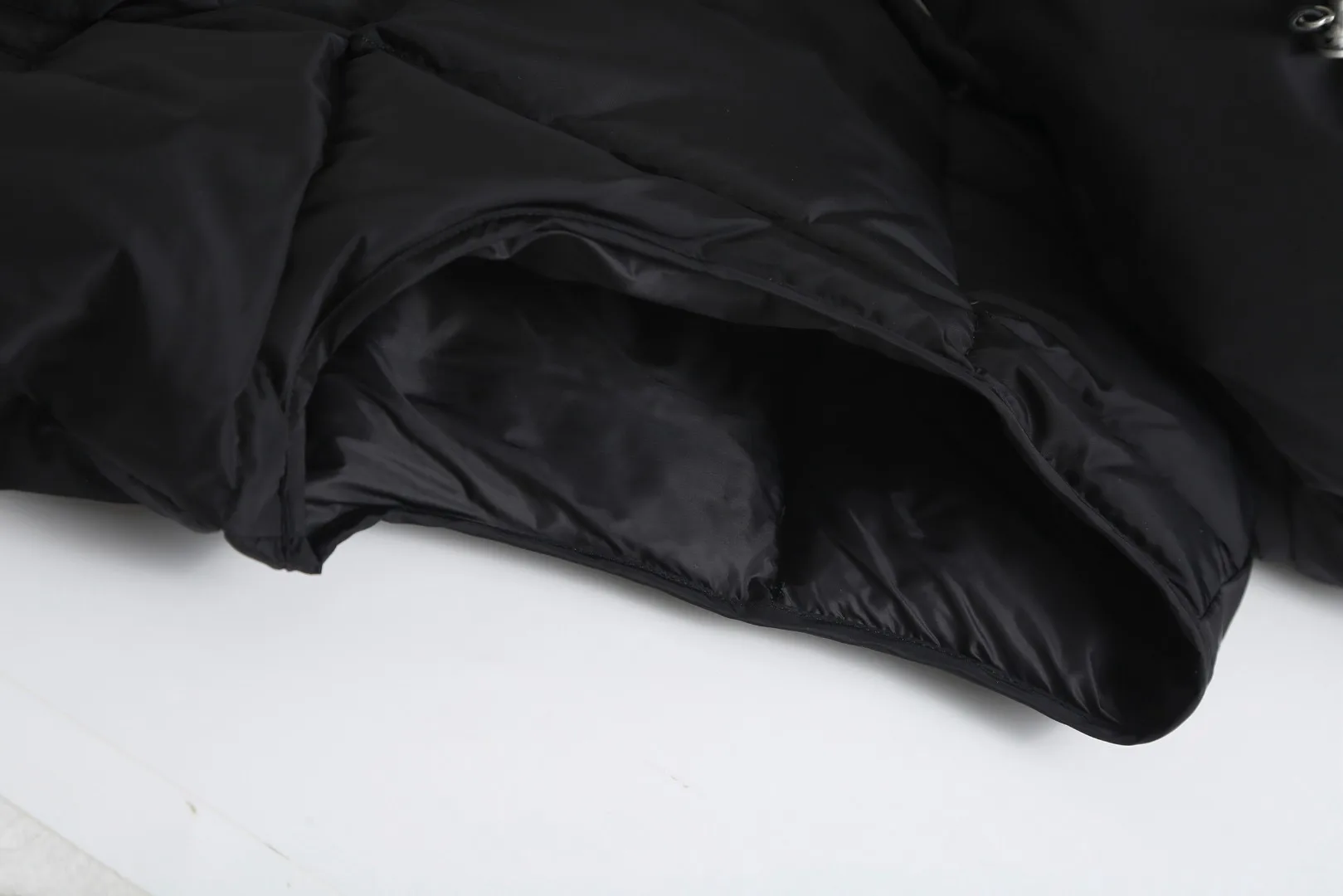 Жилеты Женские Moncler 18347402