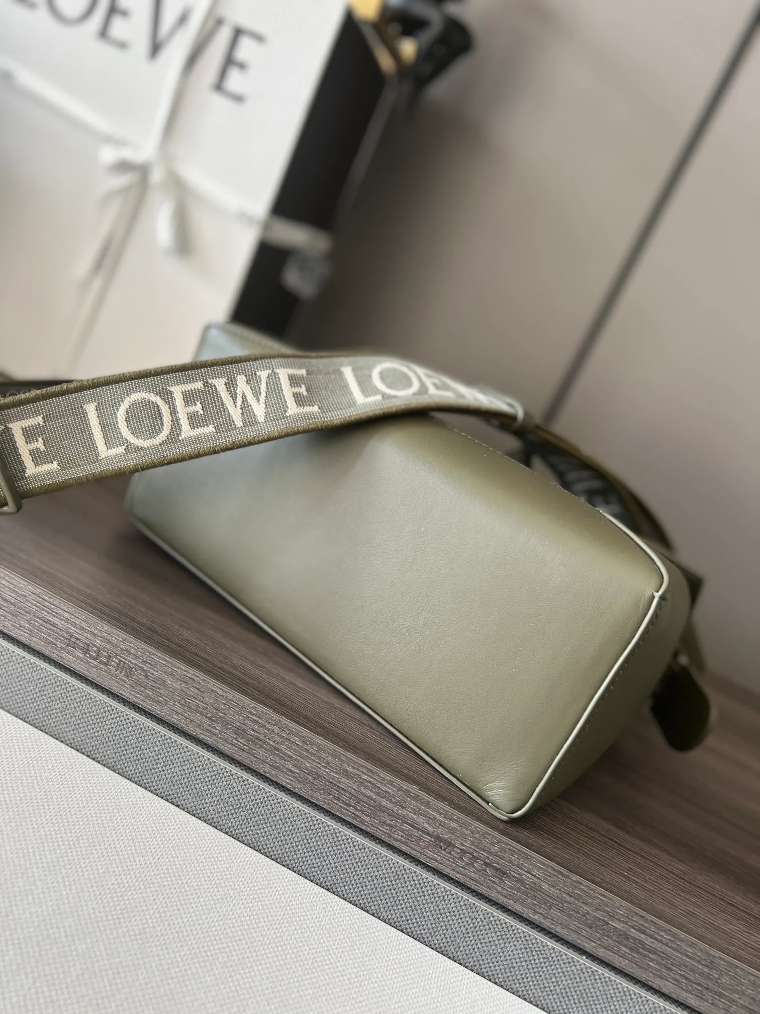 Классические Сумки Женские Loewe 6447968