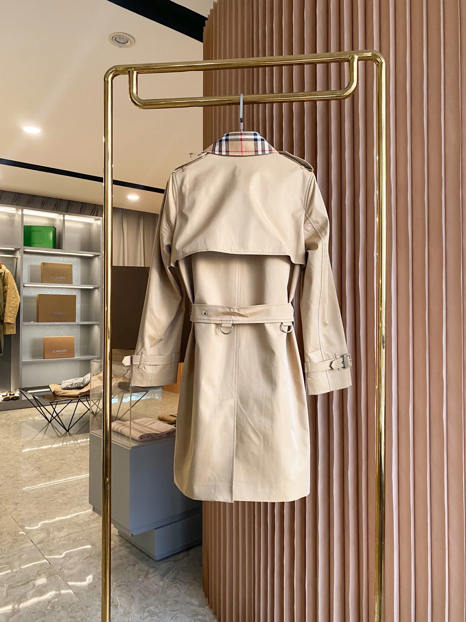 Тренчи Женские Burberry 19078438
