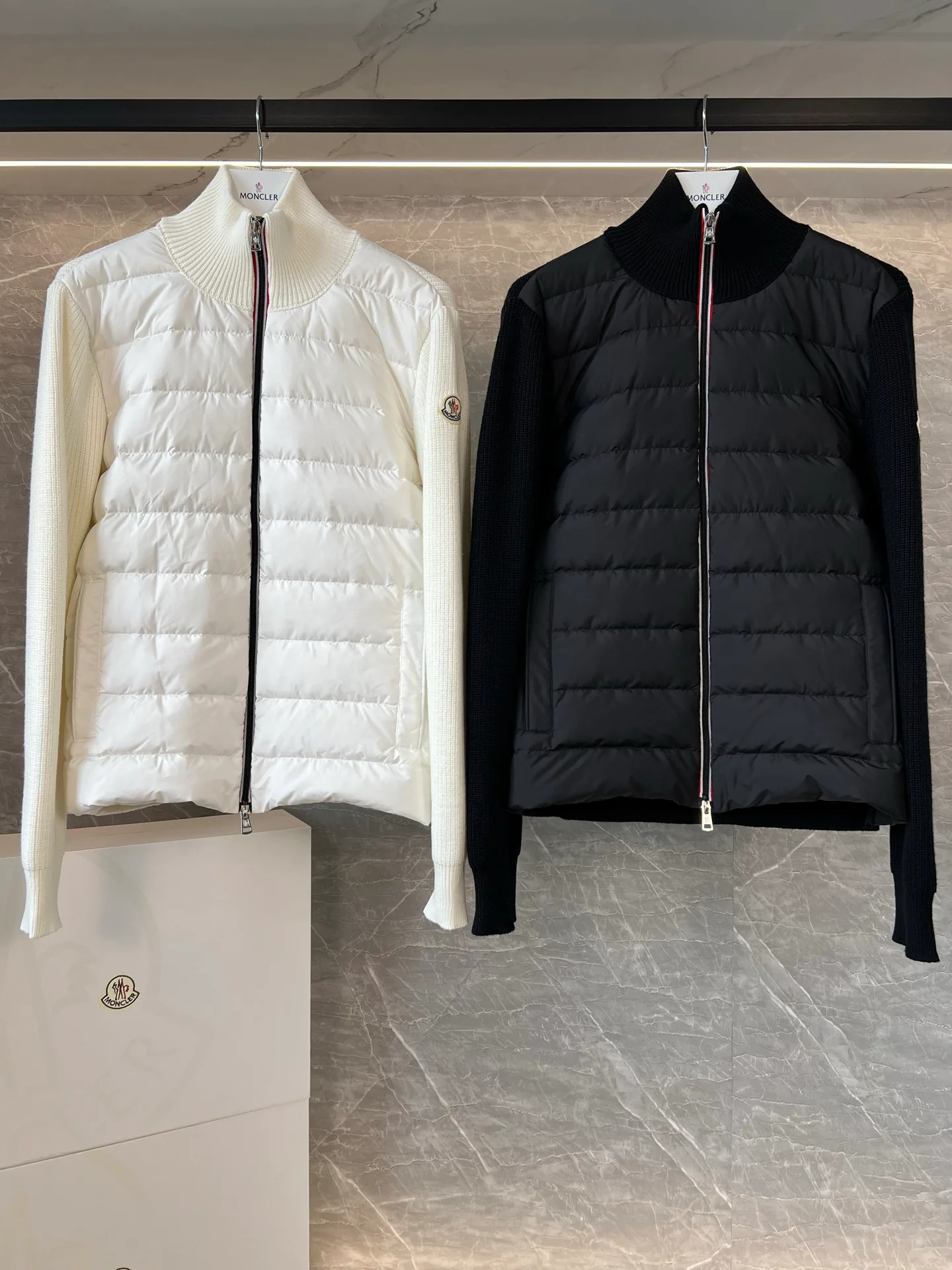 Куртки И Пуховики Женские Moncler 18599800