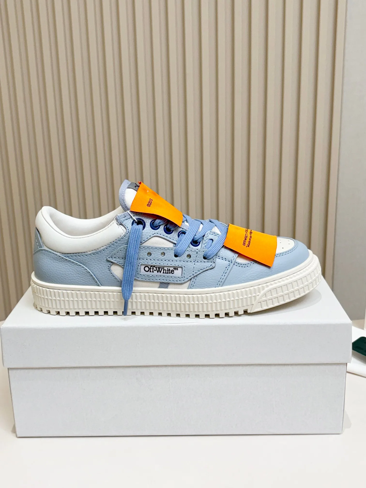 Кроссовки Женские Off-White 18103209