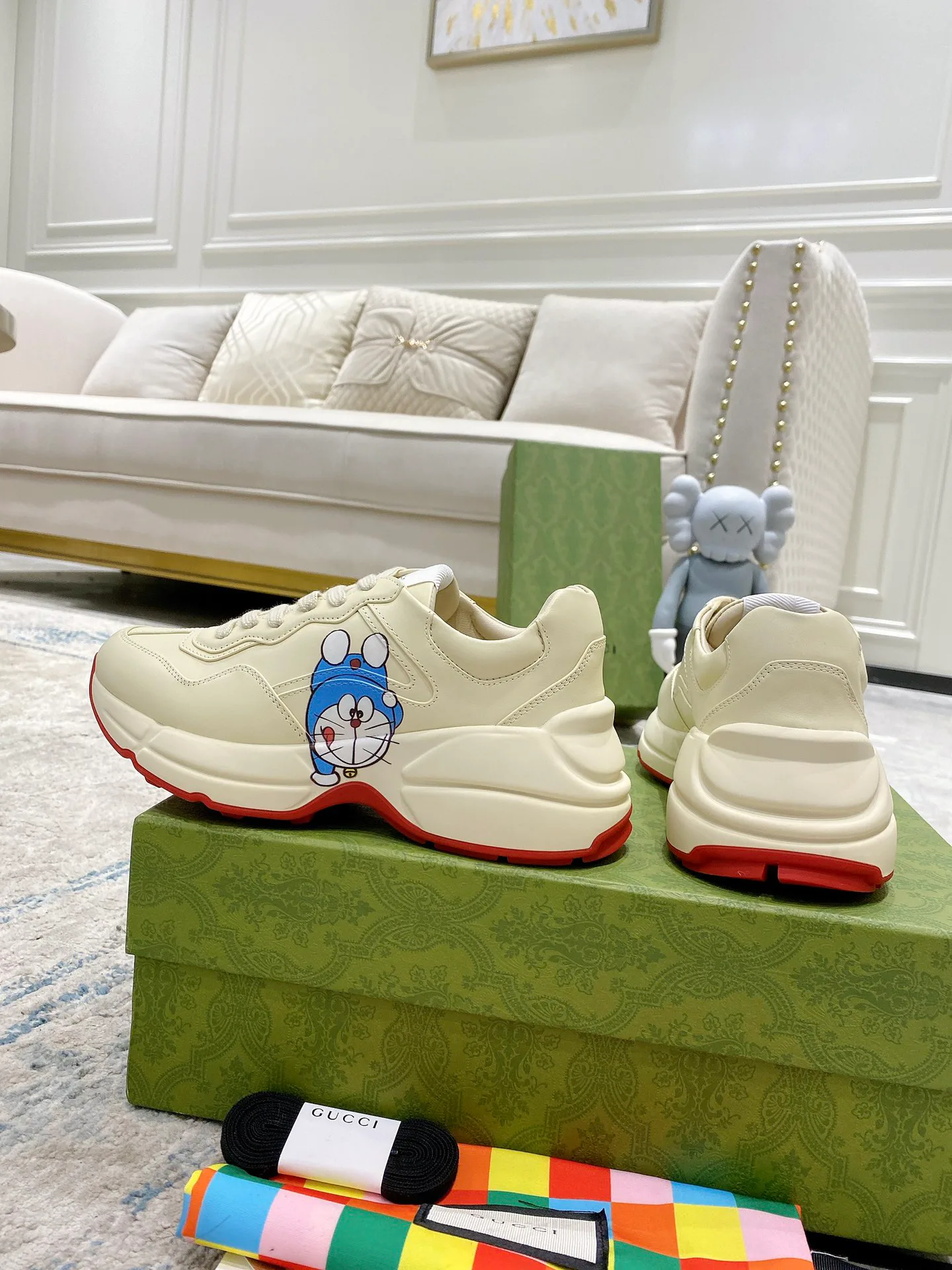 Кроссовки Женские Gucci 375827