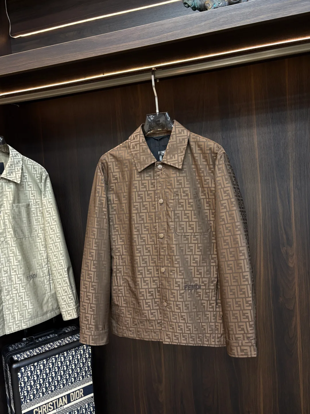 Куртки И Пуховики Мужские Fendi 17925293