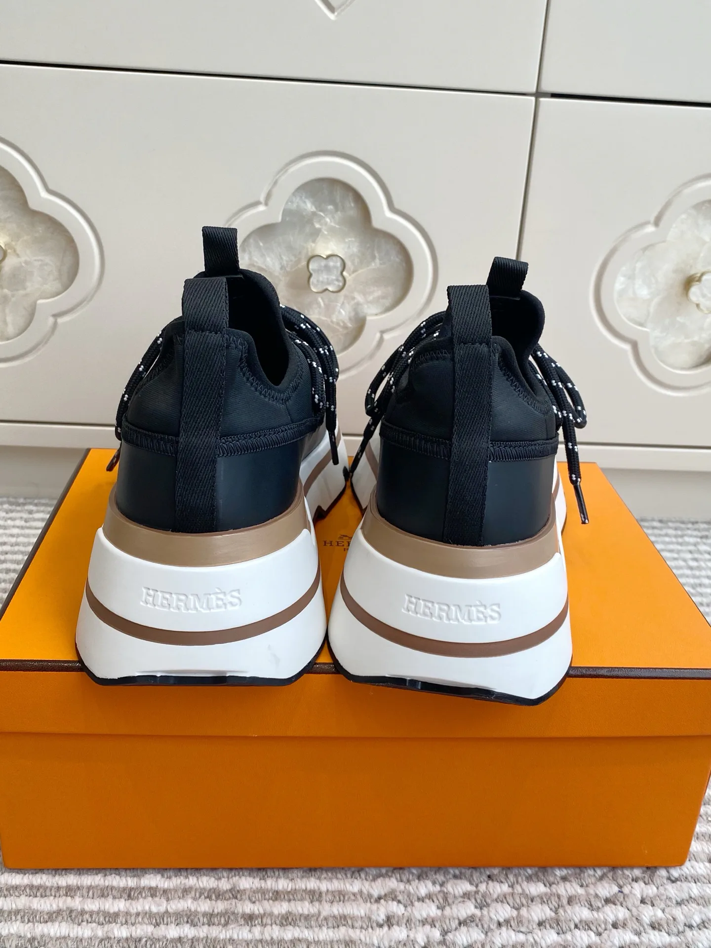 Кроссовки Мужские Hermes 17527390