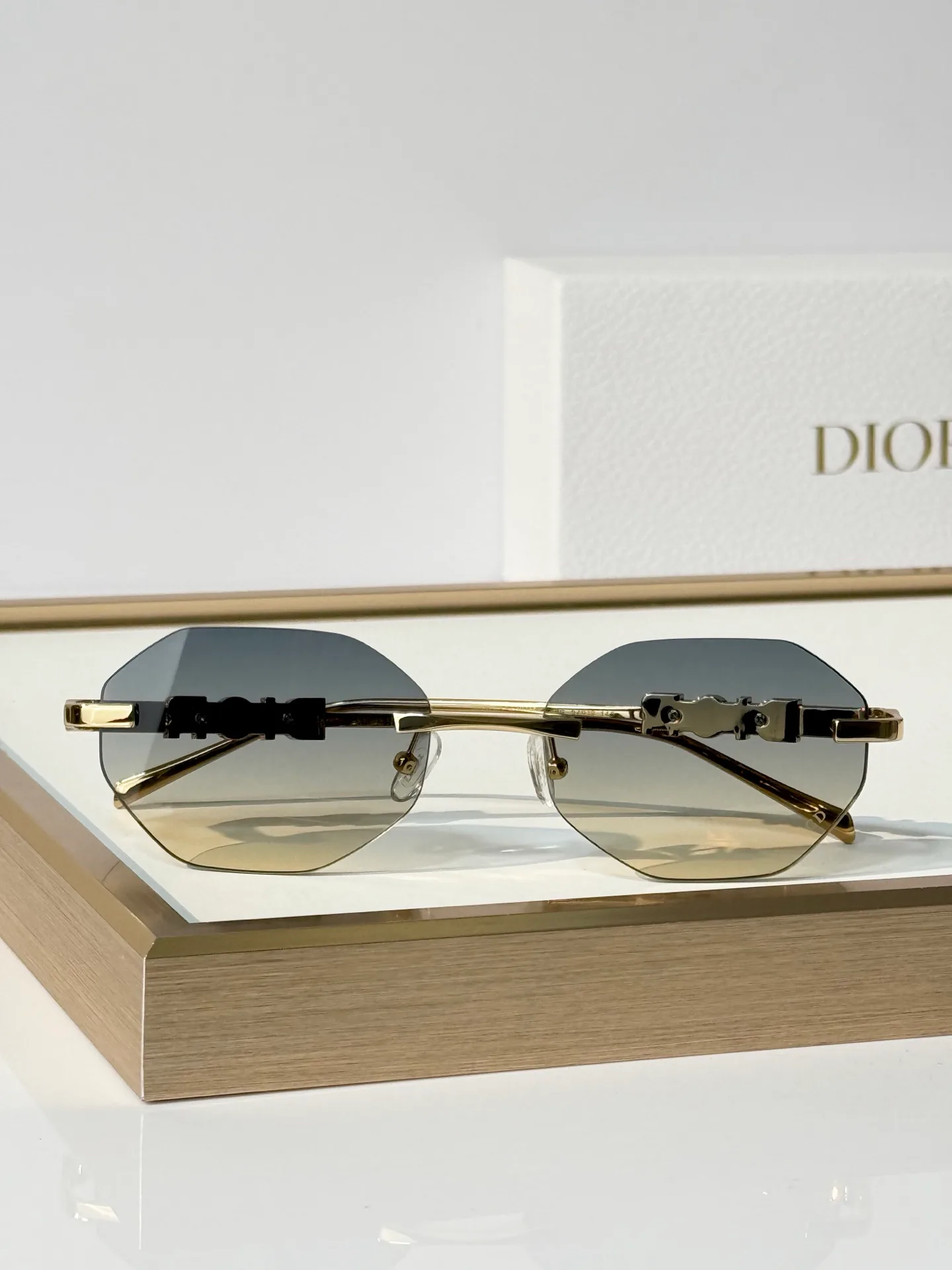 Очки Christian Dior 18404824