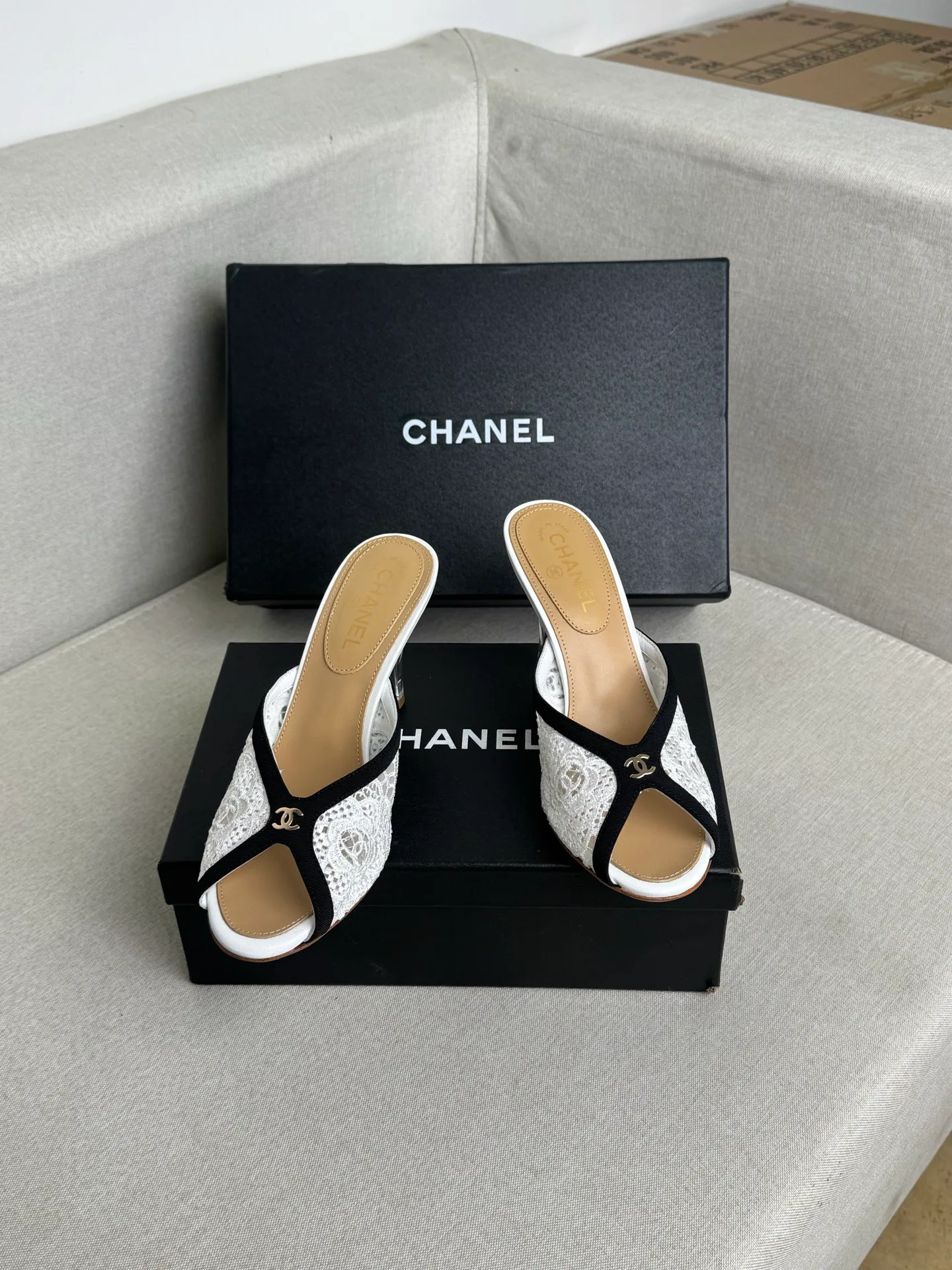 Сандалии Женские Chanel 13181114
