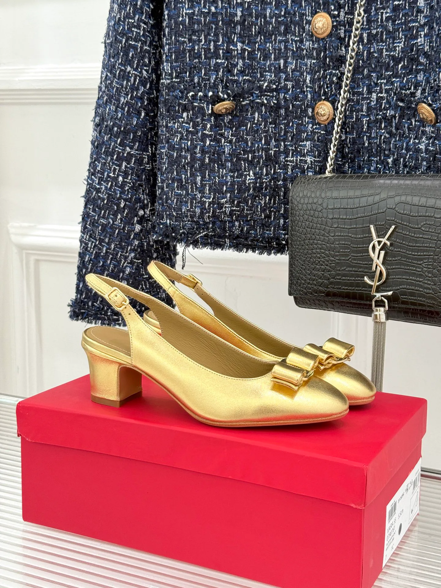 Туфли Женские Salvatore Ferragamo 13454964
